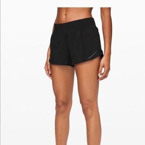 Lululemon Hotty Hot shorts